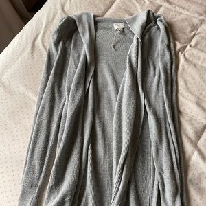 Grey cardigan
